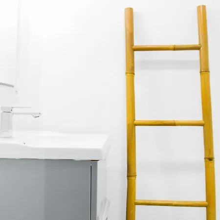 Le Descartes, A 50m De La Gare Fibre/tv Connecte *