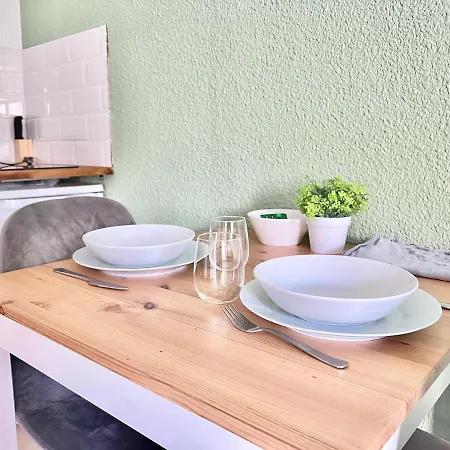 Le Descartes, A 50m De La Gare Fibre/tv Connecte Apartment *