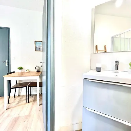 Le Descartes, à 50m De La Gare Fibre/tv Connecté Appartement Poitiers