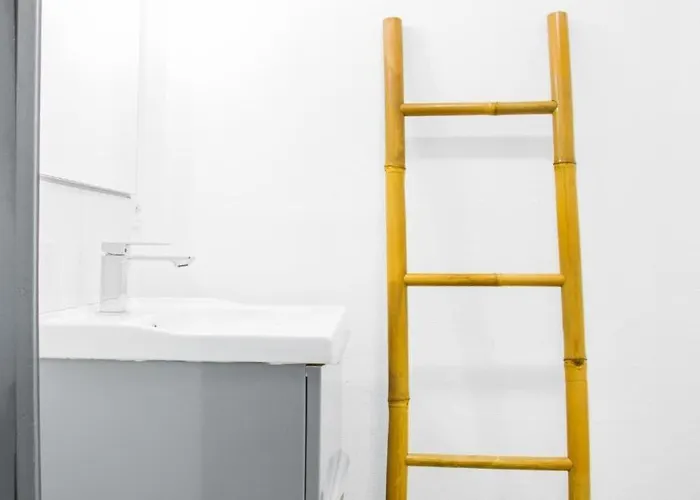 Le Descartes, A 50m De La Gare Fibre/tv Connecte *